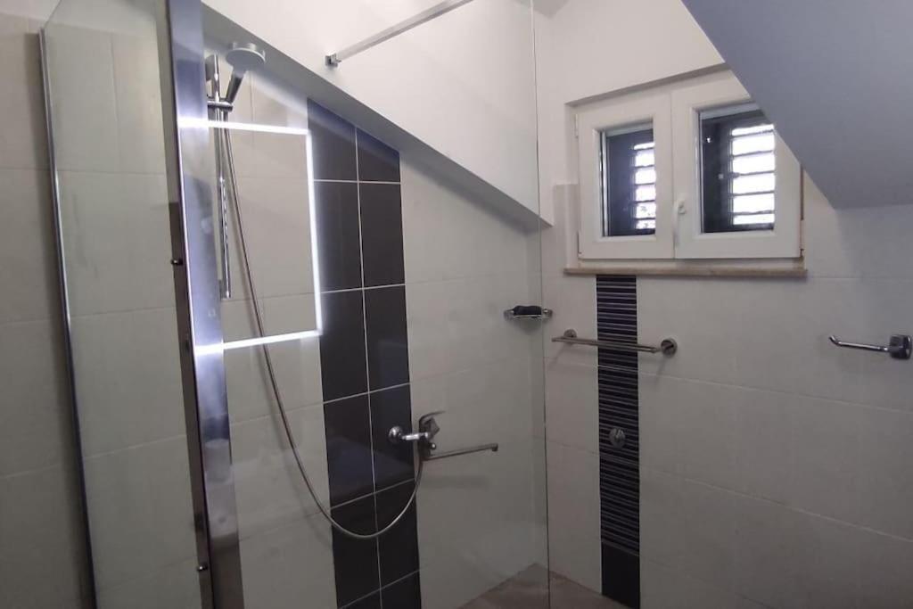 Luxury City Centre Apartment With Stunning View Omis Ngoại thất bức ảnh